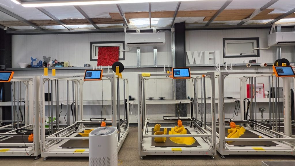 SOLID workshop with large-format 3D printers