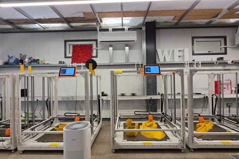 SOLID workshop with large-format 3D printers